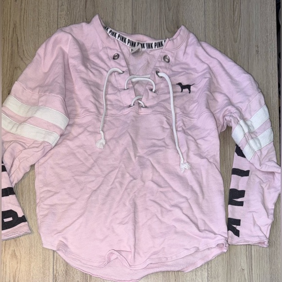 Victoria's Secret pink white black Crewneck Crewneck sweater sweatshirt - Picture 1 of 3